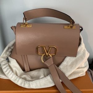 Meet your Posher, Jeza